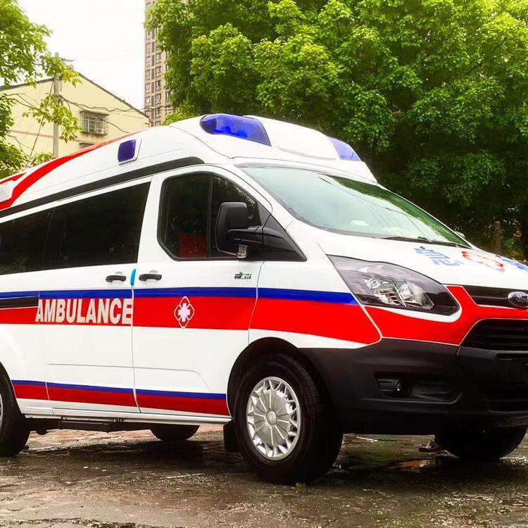 同德重症监护救护车出租护送返乡